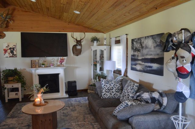 442 Shirley Loop, Whitwell, TN 37397