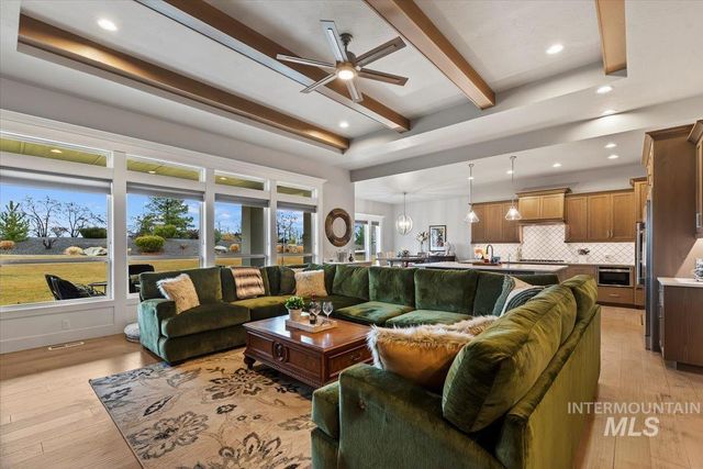 15465 Syrah Ct, Caldwell, ID 83607