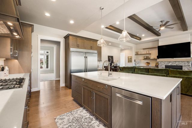 15465 Syrah Ct, Caldwell, ID 83607