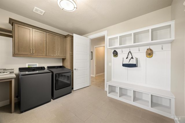 15465 Syrah Ct, Caldwell, ID 83607