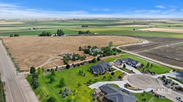 15465 Syrah Ct, Caldwell, ID 83607