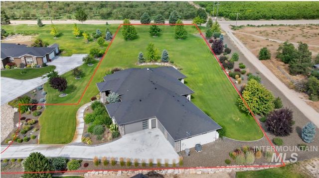 15465 Syrah Ct, Caldwell, ID 83607