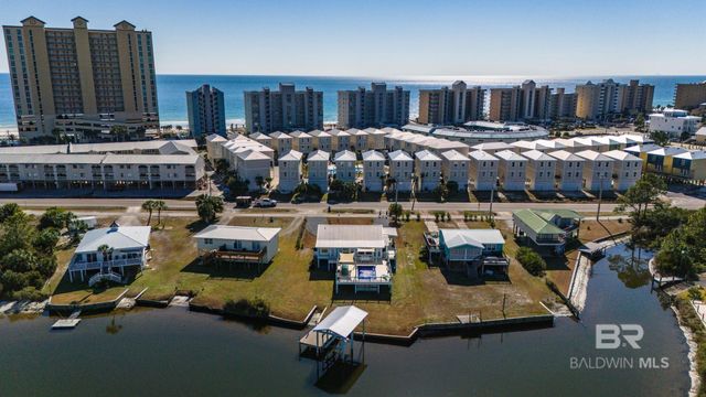 942 W Lagoon Avenue, Gulf Shores, AL 36542