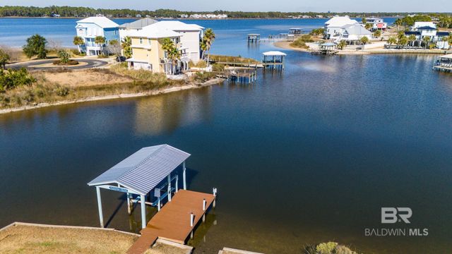 942 W Lagoon Avenue, Gulf Shores, AL 36542
