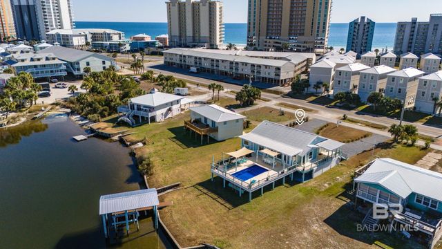 942 W Lagoon Avenue, Gulf Shores, AL 36542