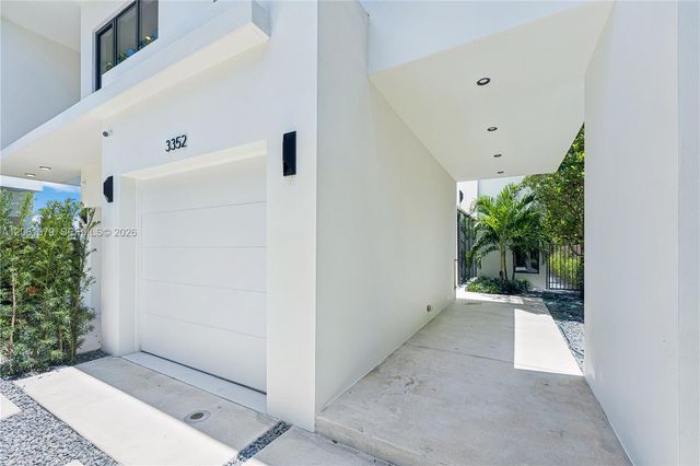 3352 SW 28th Terrace, Miami, FL 33133