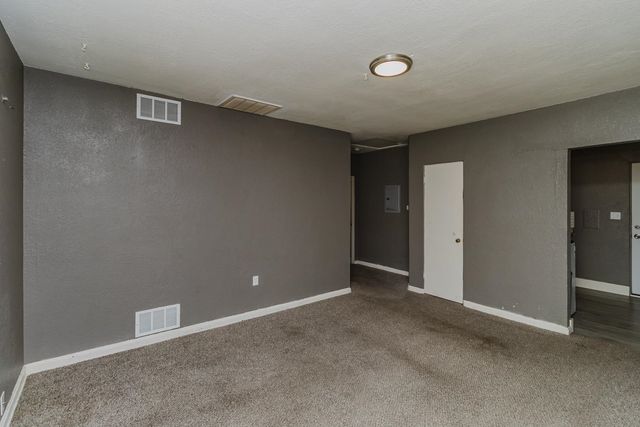 661 S Kansas, Wichita, KS 67211