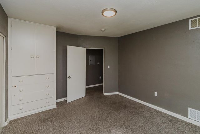 661 S Kansas, Wichita, KS 67211