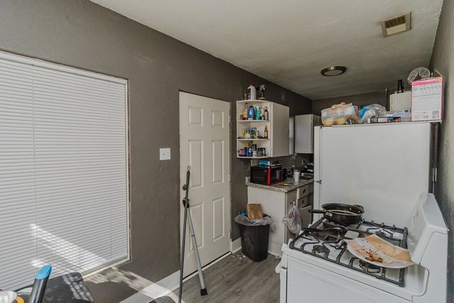 661 S Kansas, Wichita, KS 67211