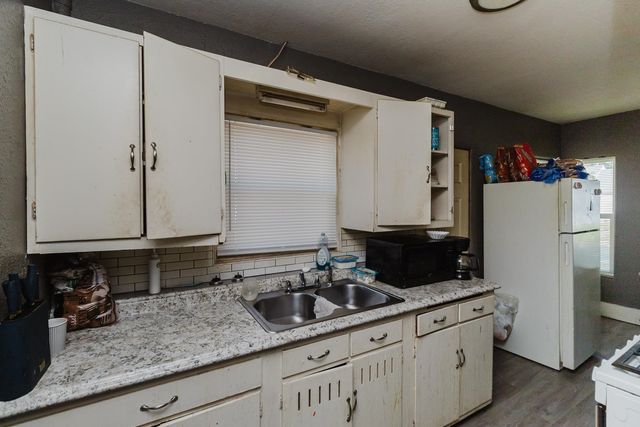 661 S Kansas, Wichita, KS 67211