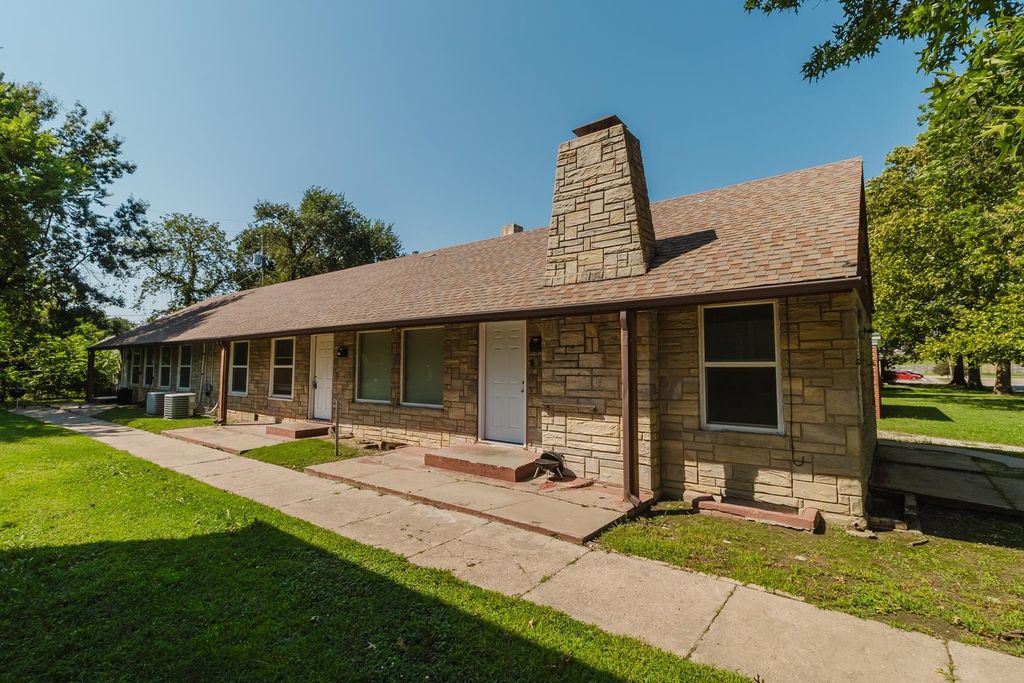 661 S Kansas, Wichita, KS 67211