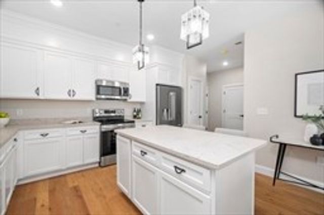 36 Old Louisquisset Pike 208, North Smithfield, RI 02896