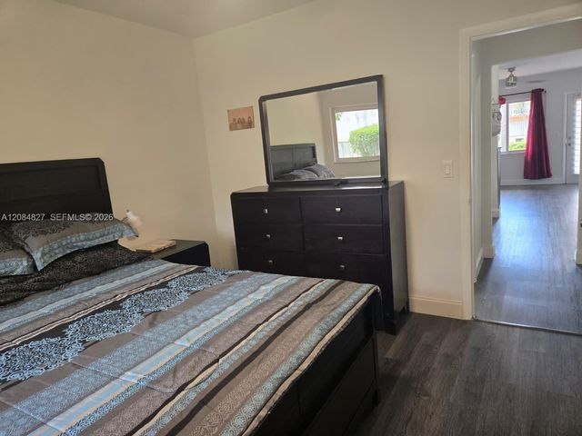 900 SW 11th Avenue 7C, Hallandale Beach, FL 33009