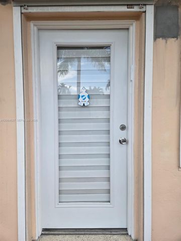 900 SW 11th Avenue 7C, Hallandale Beach, FL 33009