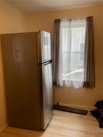 618 82nd Street, Niagara Falls, NY 14304