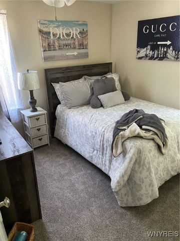 618 82nd Street, Niagara Falls, NY 14304