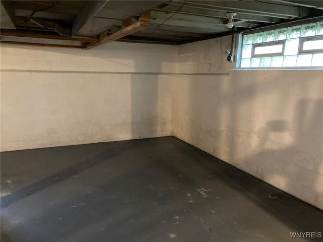 618 82nd Street, Niagara Falls, NY 14304