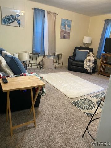 618 82nd Street, Niagara Falls, NY 14304