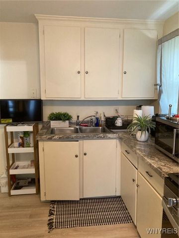 618 82nd Street, Niagara Falls, NY 14304