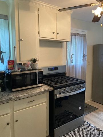 618 82nd Street, Niagara Falls, NY 14304