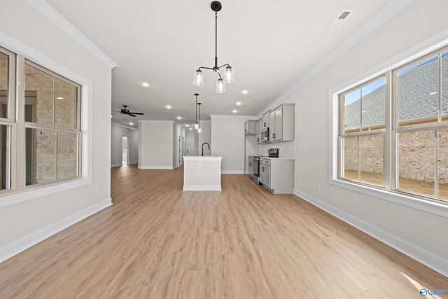 111 Alton Dale Drive, Toney, AL 35773