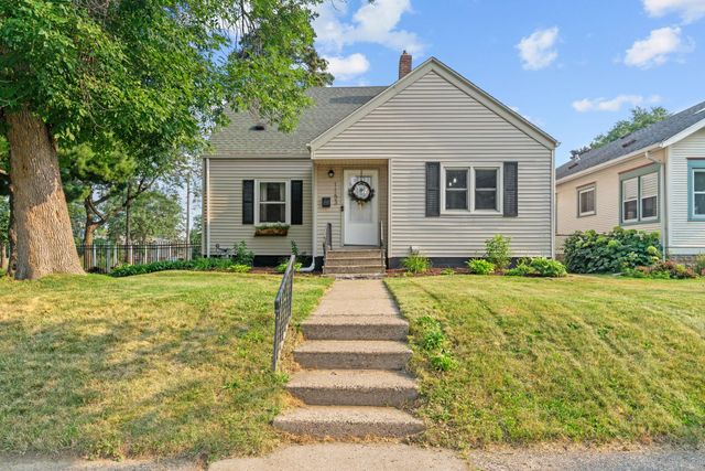 1153 Idaho Avenue W, Saint Paul, MN 55108