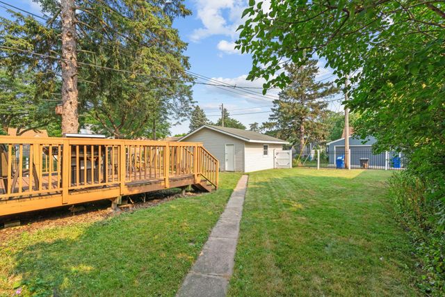 1153 Idaho Avenue W, Saint Paul, MN 55108