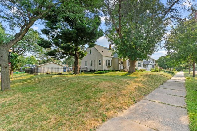1153 Idaho Avenue W, Saint Paul, MN 55108