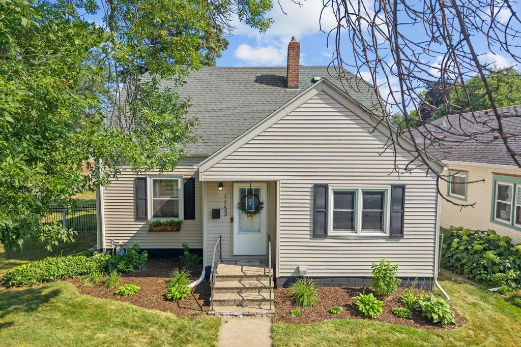 1153 Idaho Avenue W, Saint Paul, MN 55108