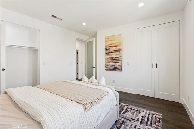 542 N Commonwealth Avenue, Silver Lake, CA 90004