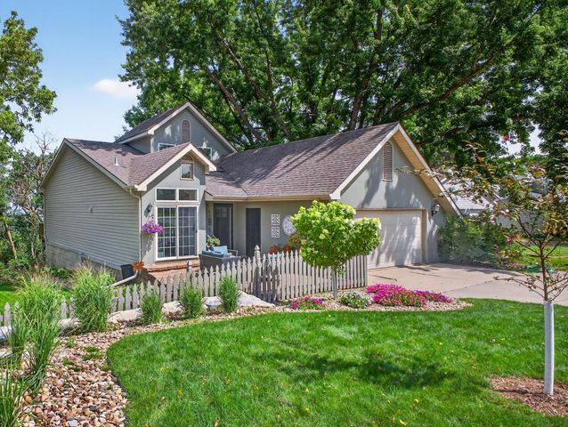 2513 Aspen Lane SW, Rochester, MN 55902