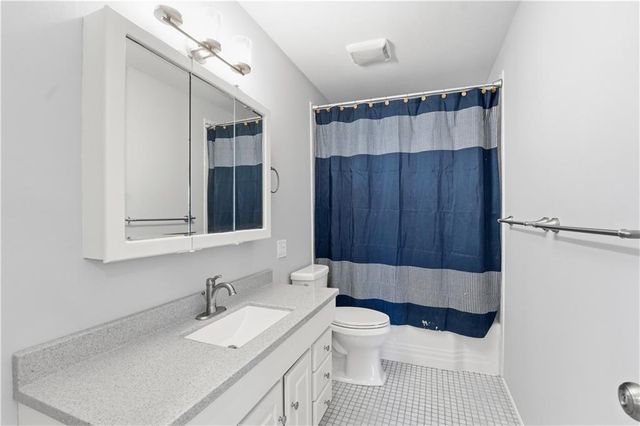 2602 NW VESPER Street, Blue Springs, MO 64015