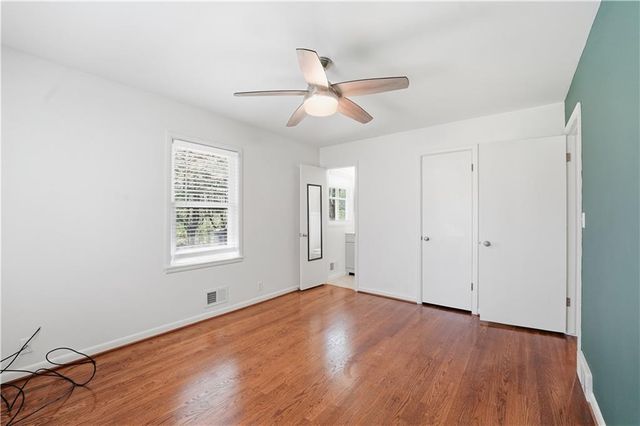 2602 NW VESPER Street, Blue Springs, MO 64015