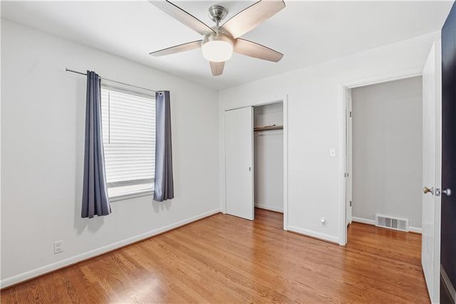 2602 NW VESPER Street, Blue Springs, MO 64015