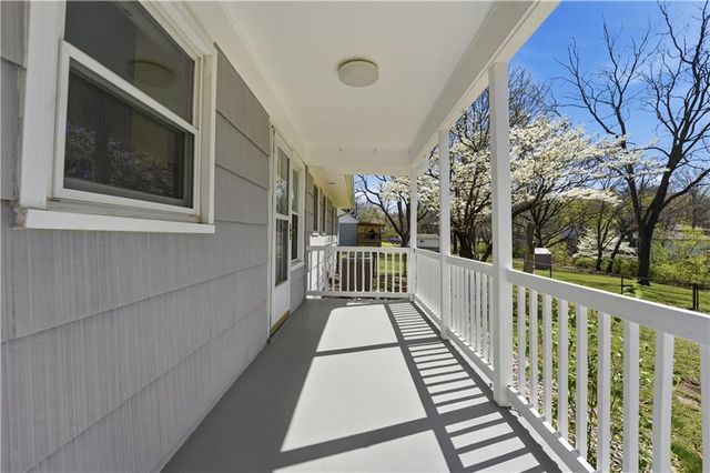 2602 NW VESPER Street, Blue Springs, MO 64015