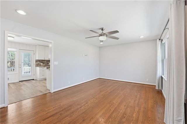 2602 NW VESPER Street, Blue Springs, MO 64015