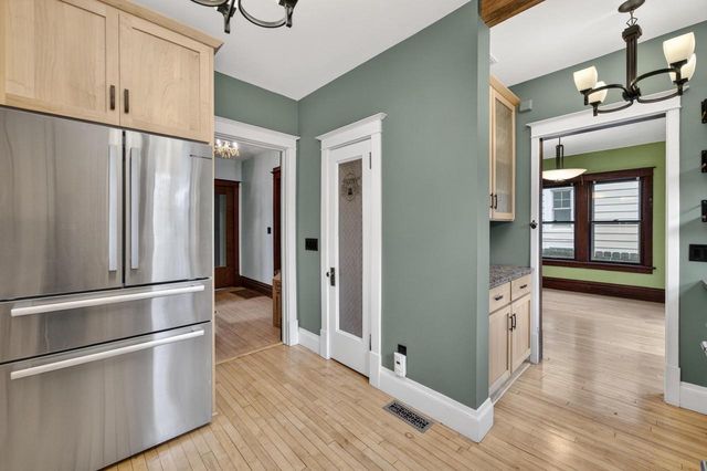 205 Dixon Street, Madison, WI 53704