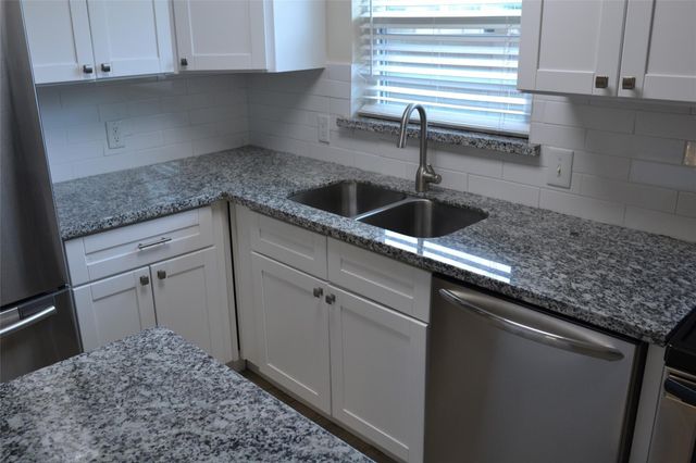 2379 Briarwest Boulevard 55, Houston, TX 77077