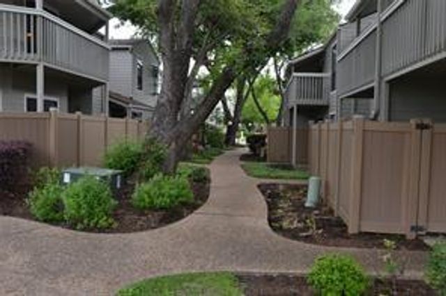2379 Briarwest Boulevard 55, Houston, TX 77077