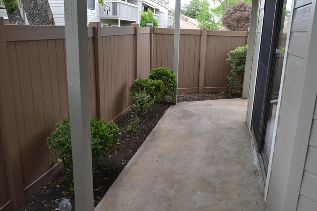 2379 Briarwest Boulevard 55, Houston, TX 77077