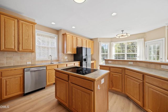 101 Fringe Tree Court, Cary, NC 27519