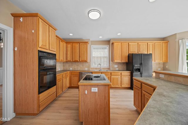 101 Fringe Tree Court, Cary, NC 27519