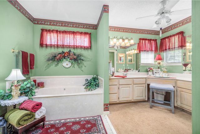 360 LYNDSEY DR, Brighton, TN 38011