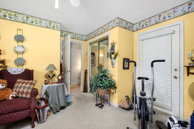 360 LYNDSEY DR, Brighton, TN 38011