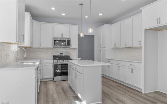 3332 Sleepy Hole RD, Suffolk, VA 23435