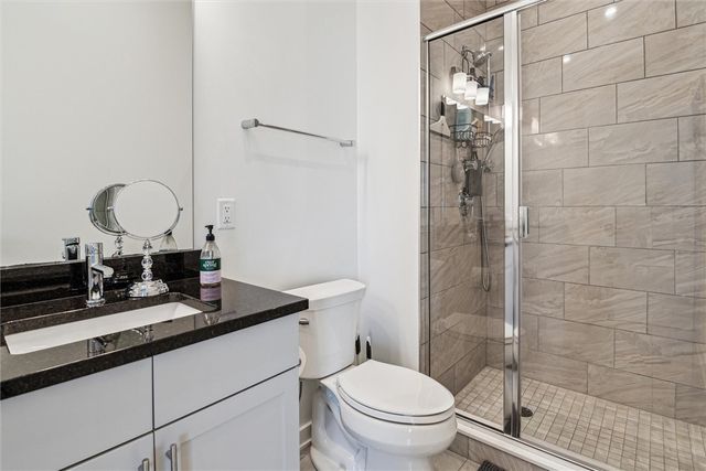 160 56th St, Lawrenceville, PA 15201