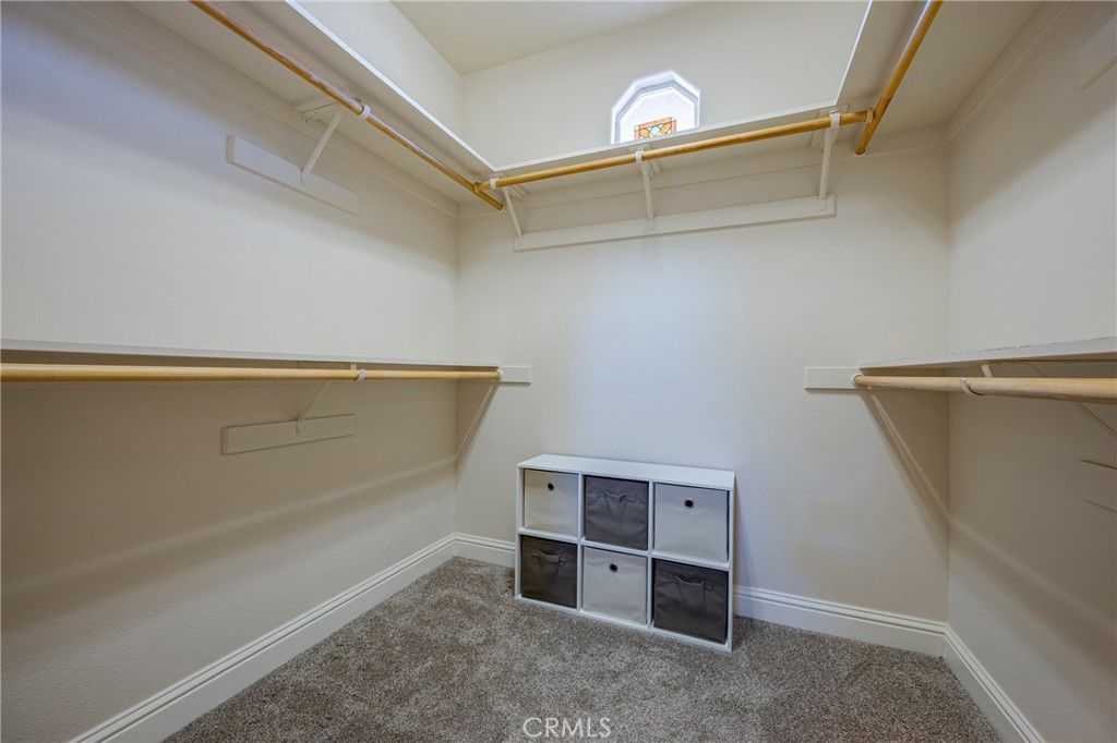 Image 11 of property listing at 591 Bobolink Court, Merced, CA 95340