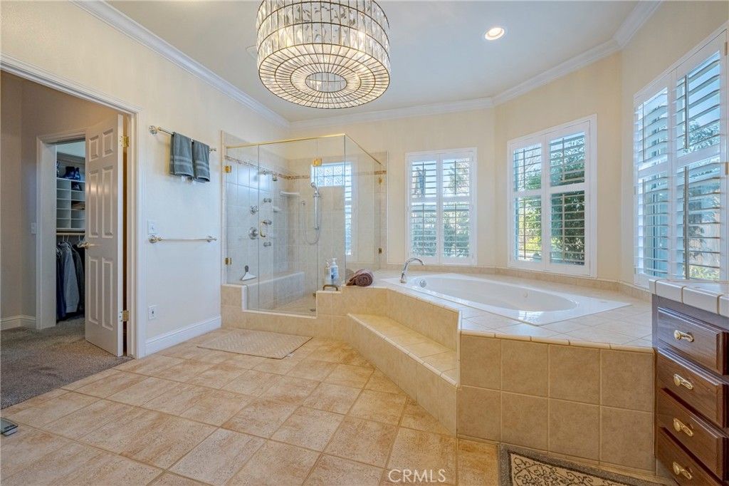 Image 15 of property listing at 591 Bobolink Court, Merced, CA 95340