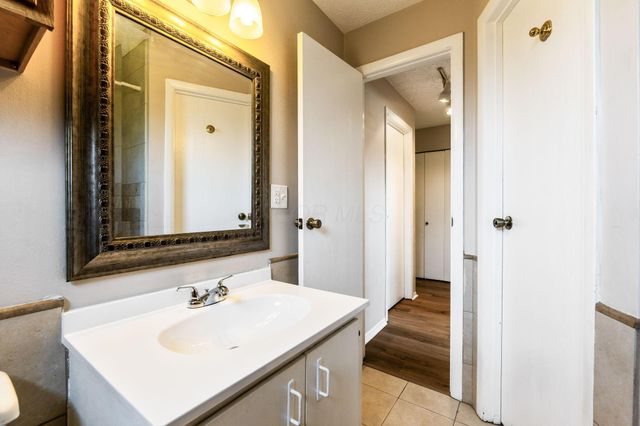 3204 Chateau Morse Court, Columbus, OH 43231