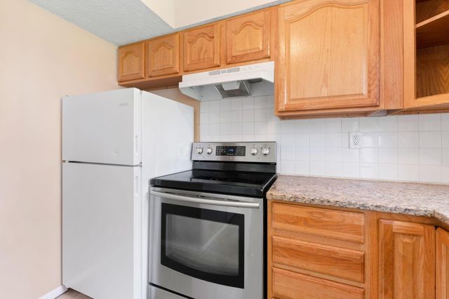 3204 Chateau Morse Court, Columbus, OH 43231